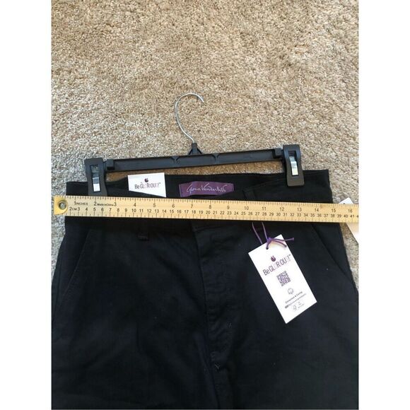 Gloria Vanderbilt Women’s Black Flare Straight Jeans Size 10 NWT - Picture 2 of 7